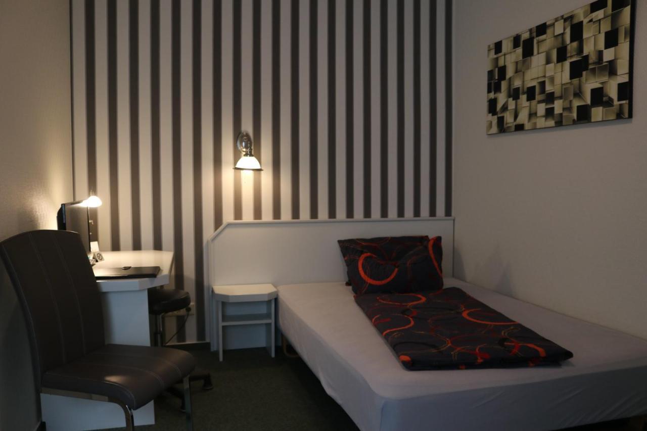 Stadthotel Brandenburger Hof 네우루핀 외부 사진